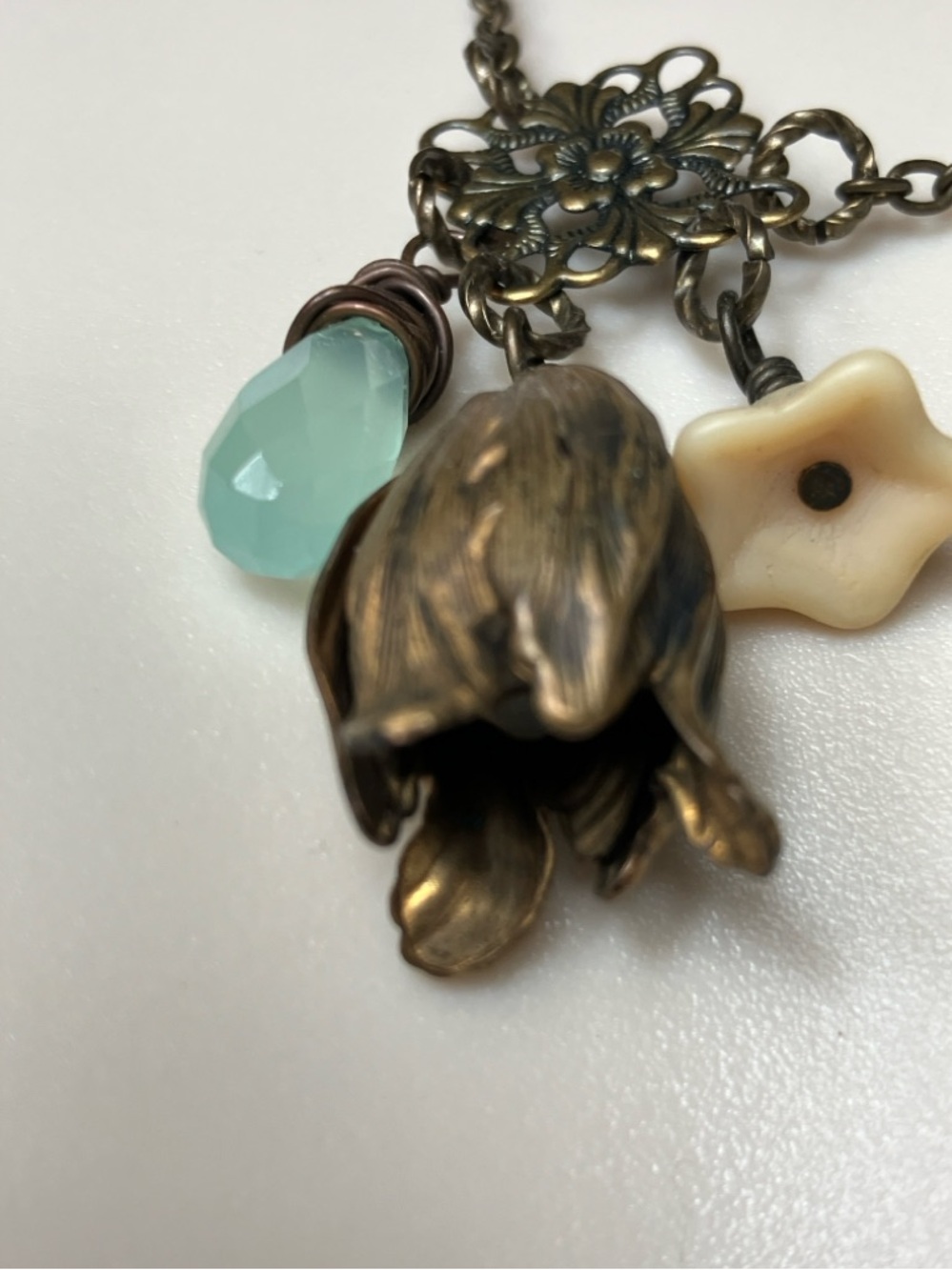 Unique Retro Floral Pendant Necklace w/Turquoise Beads and Bird detail - Picture 4 of 16
